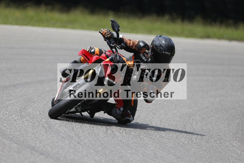 /27 12.06.2025 Ducati Schweiz Trackday Warmup  ADR/gelb-jeaune/ohne